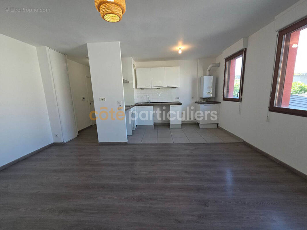 Appartement à AUBERVILLIERS