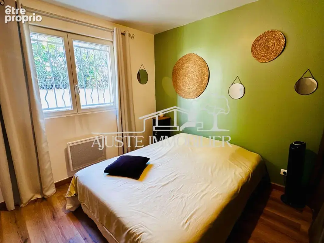 Local commercial Marignane 300 m2 - photo 8