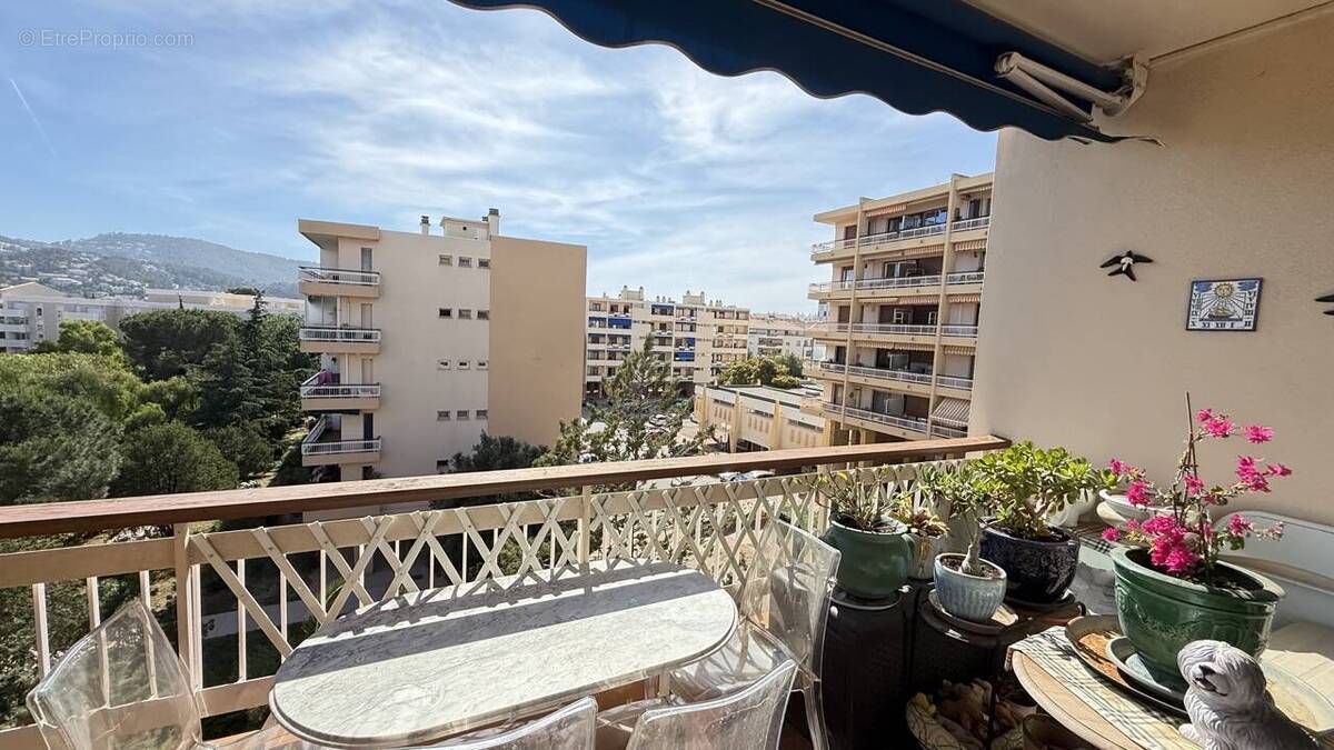 Appartement à HYERES