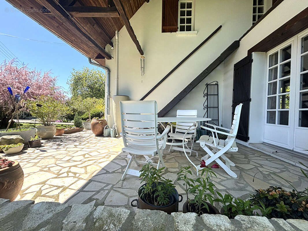 Maison à SAINTE-GENEVIEVE