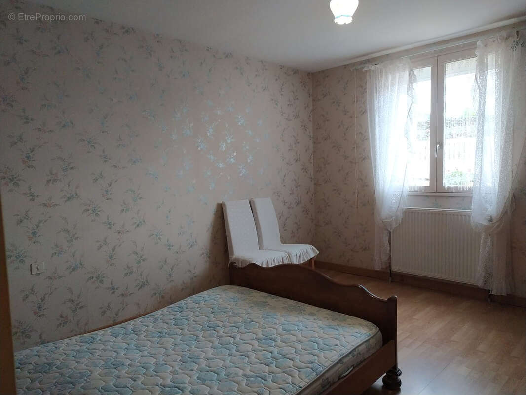 Maison à LE LOUROUX-BECONNAIS