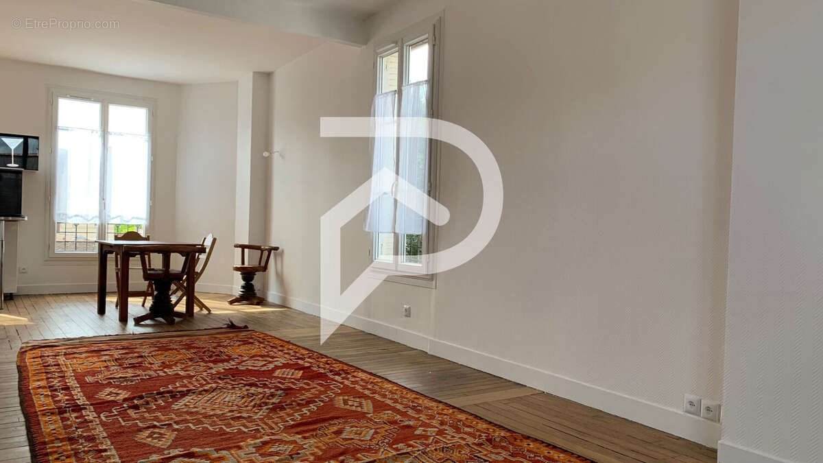 Appartement à COLOMBES