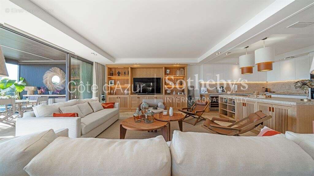 Appartement à LES ISSAMBRES