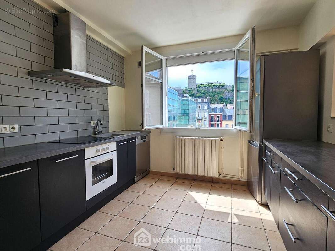 Appartement 83 m² à Lourdes  - photo 13