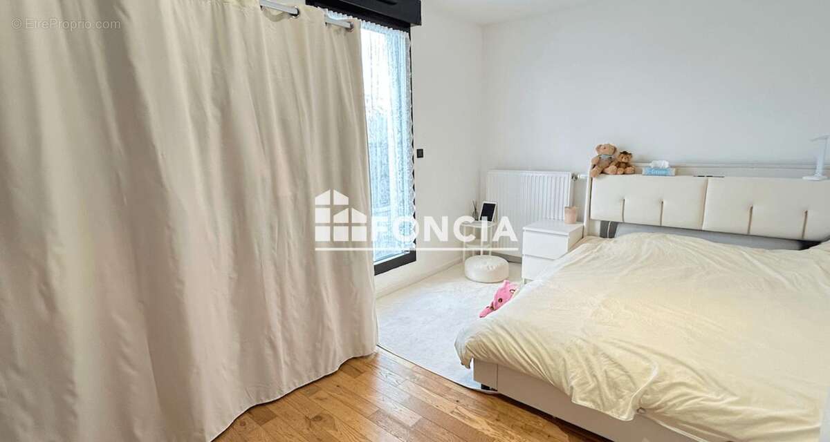 Appartement à BUSSY-SAINT-GEORGES