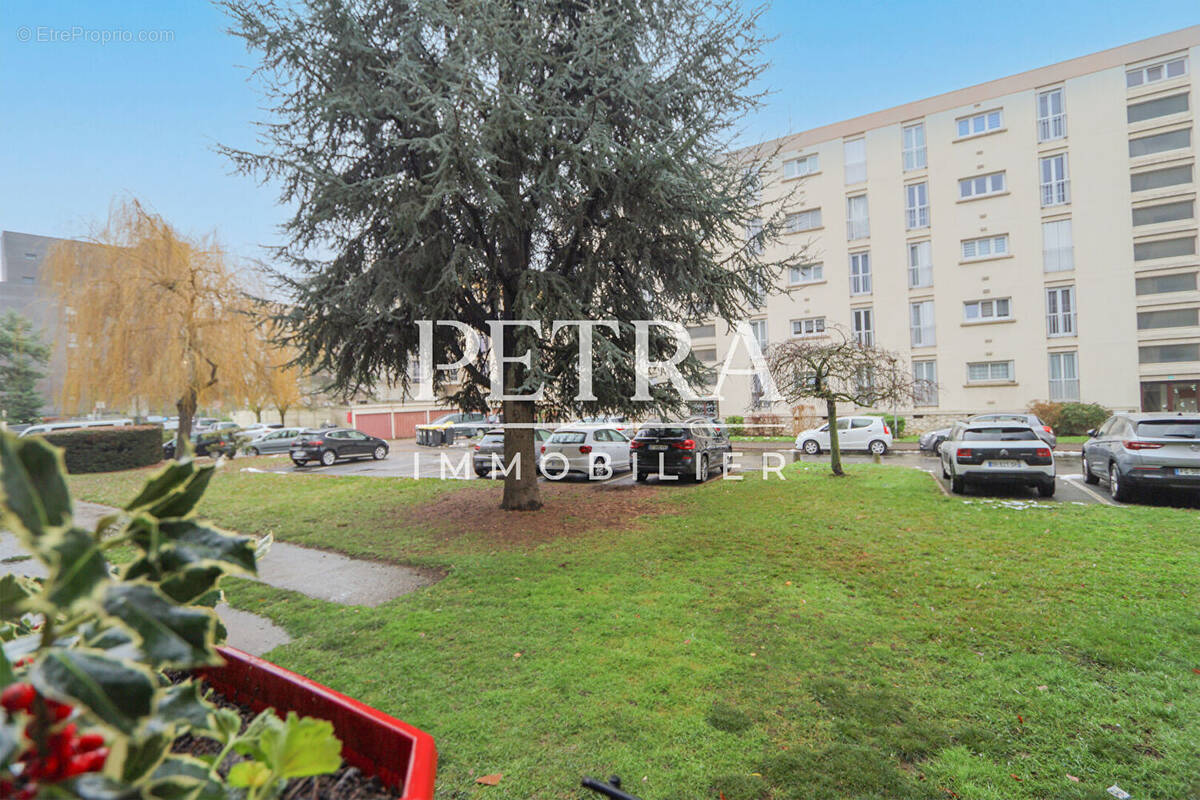 Appartement à CHEVILLY-LARUE