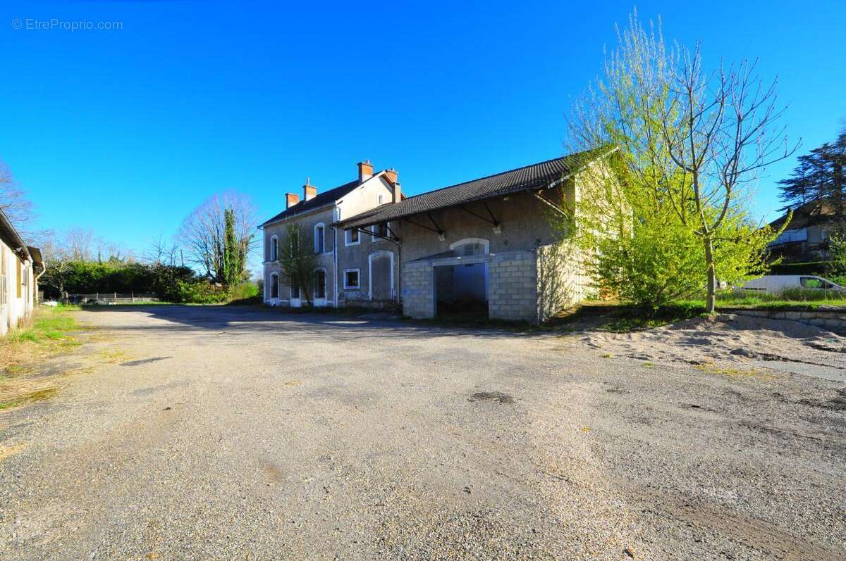 Appartement à CANCON