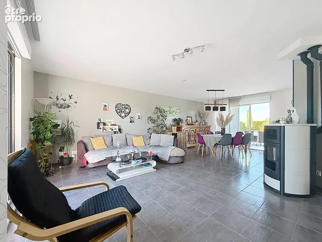 Maison plain-pied avec piscine  6 pièces, 4 chambres 128m² - photo 3