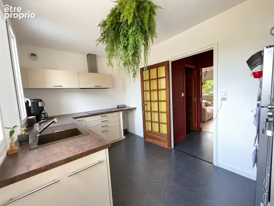 Duplex T4   Trois chambres, deux terrasses et environnement verdoyant - photo 8