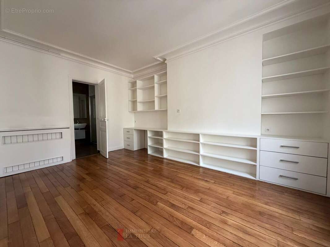 Appartement à PARIS-6E