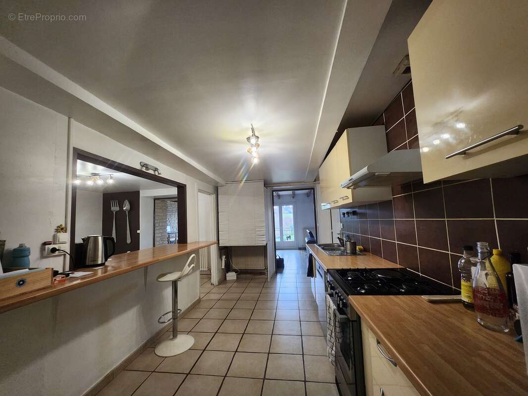 Maison à LE PALAIS-SUR-VIENNE