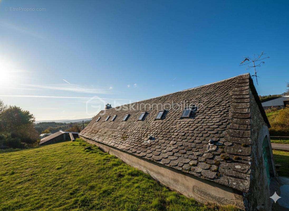 Maison à AUMONT-AUBRAC