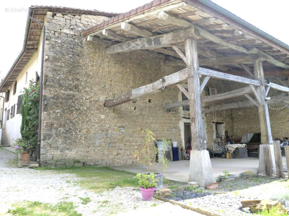 Grande maison de caractère 295 m2 sur terrain rare de 1 866 m2   Fort potentiel - photo 14