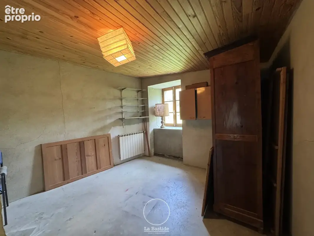 Ferme avec terrains et dépendances à rénover - SOYANS - photo 15