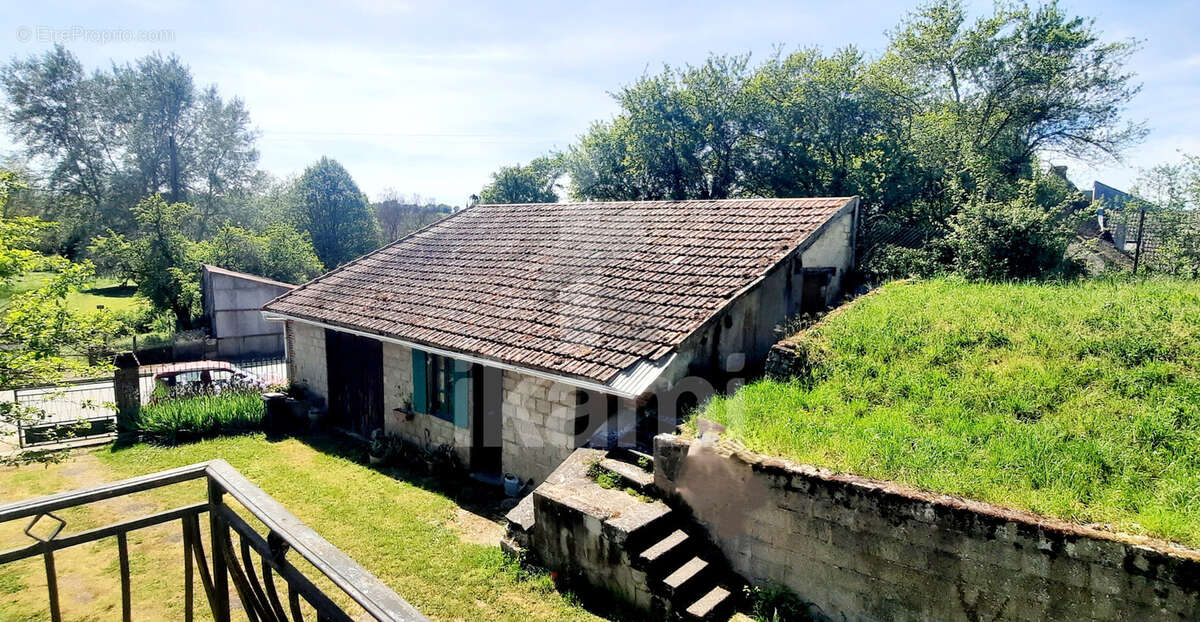Maison à LEUGNY