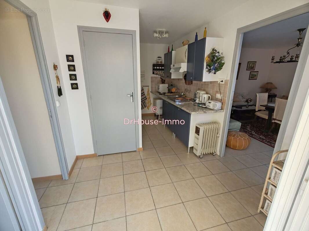 Maison 118 m² à Saint-Jean-De-Sauves  - photo 5