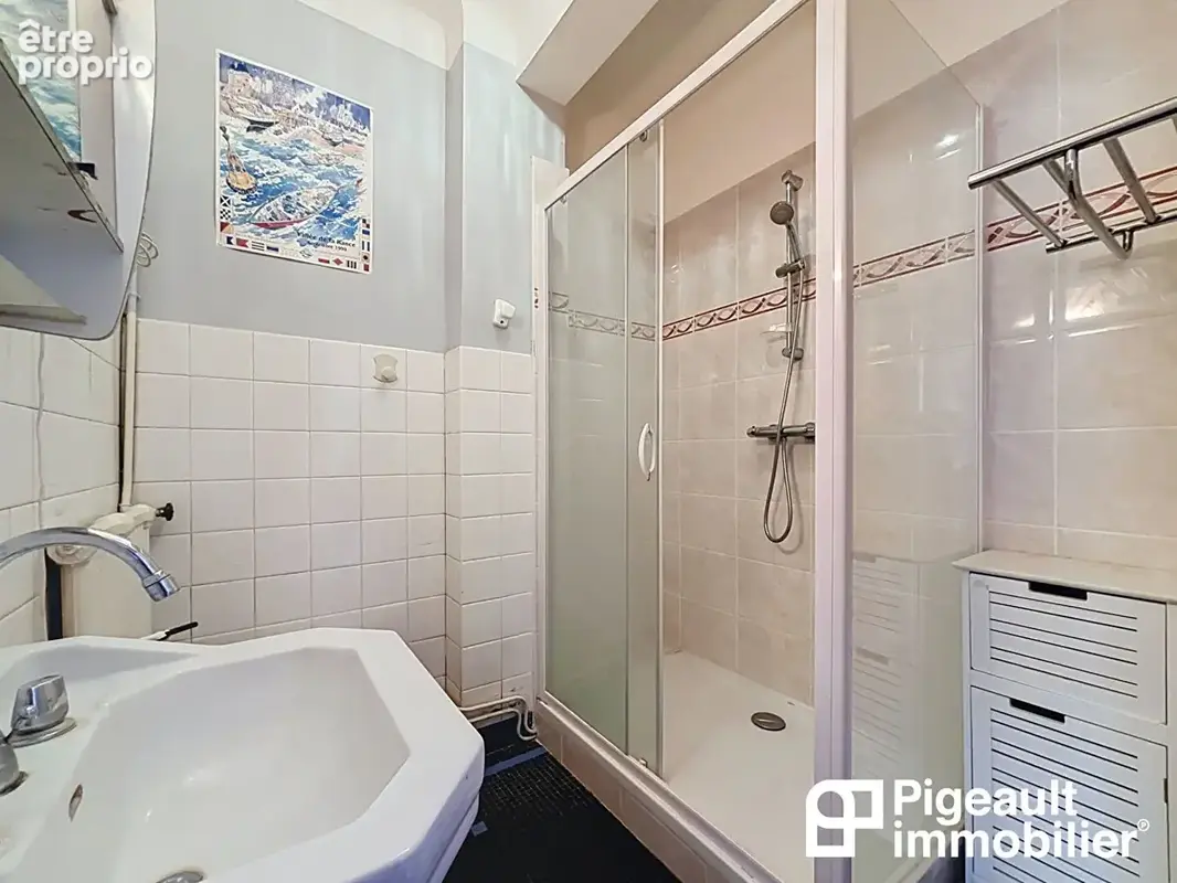 Appartement T5 à vendre - Rennes Centre Ville - Ascenseur - Garage - balcons - Cave et grenier - photo 9
