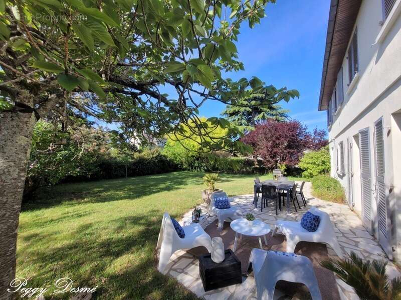 Maison à CHAMBRAY-LES-TOURS