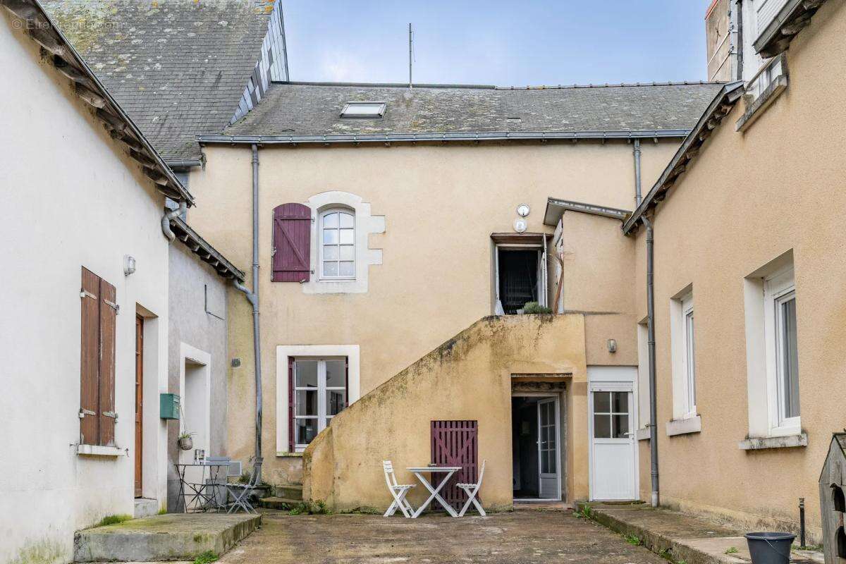 Maison à LE LION-D'ANGERS