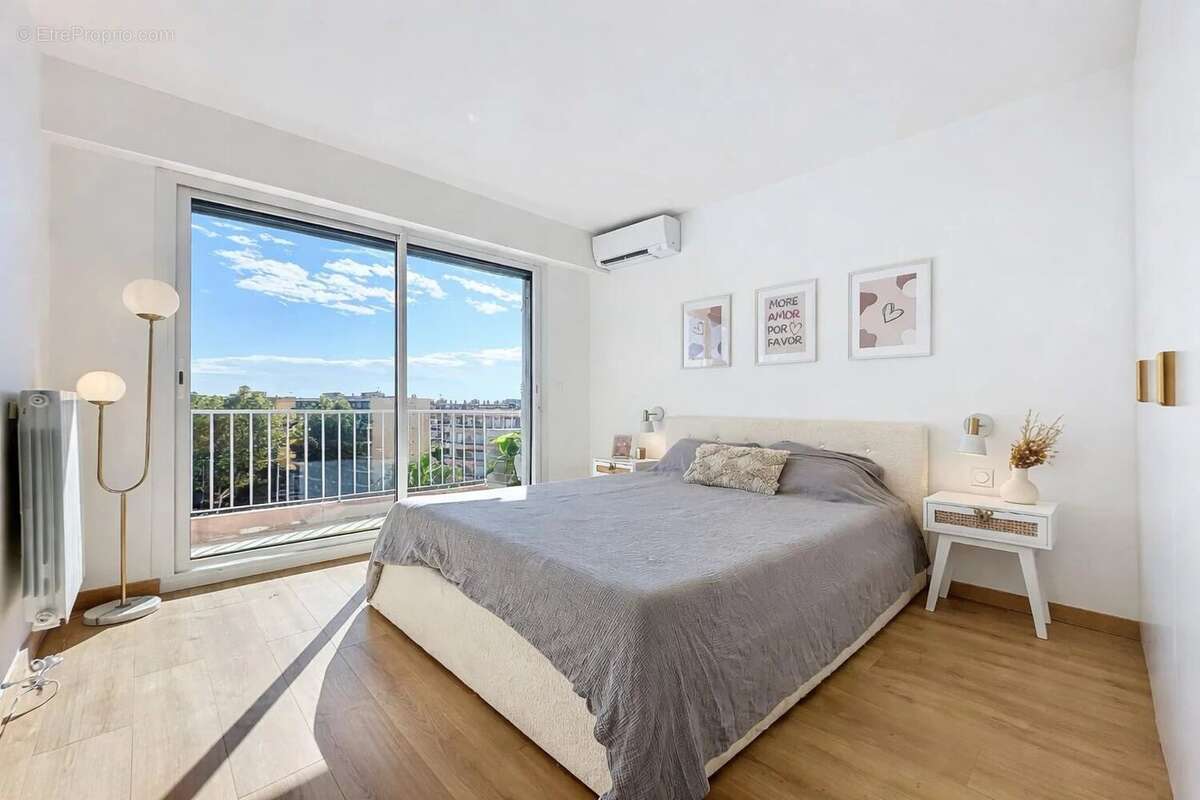 Appartement à CAGNES-SUR-MER