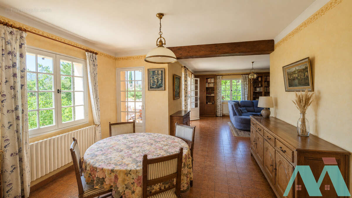 Maison à LA CADIERE-D'AZUR