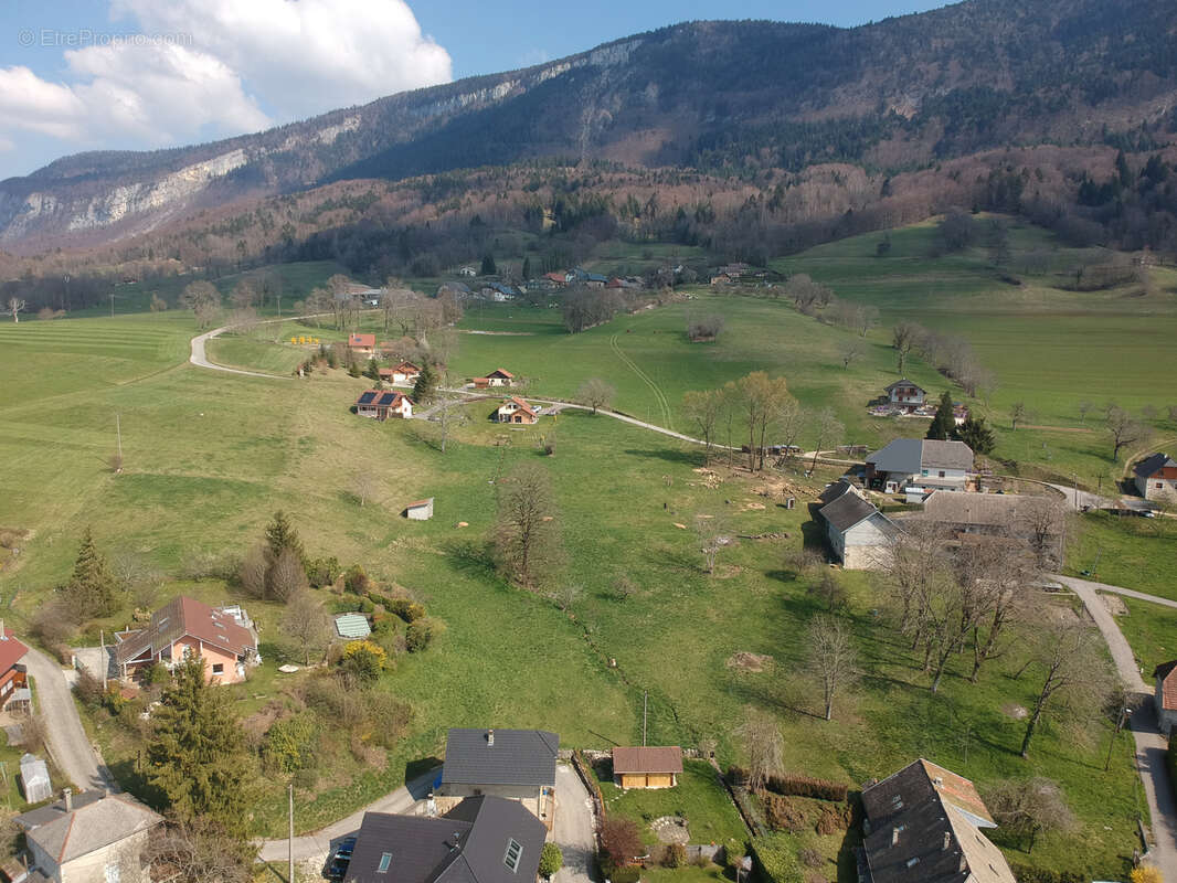 Terrain à SAINT-OFFENGE-DESSUS