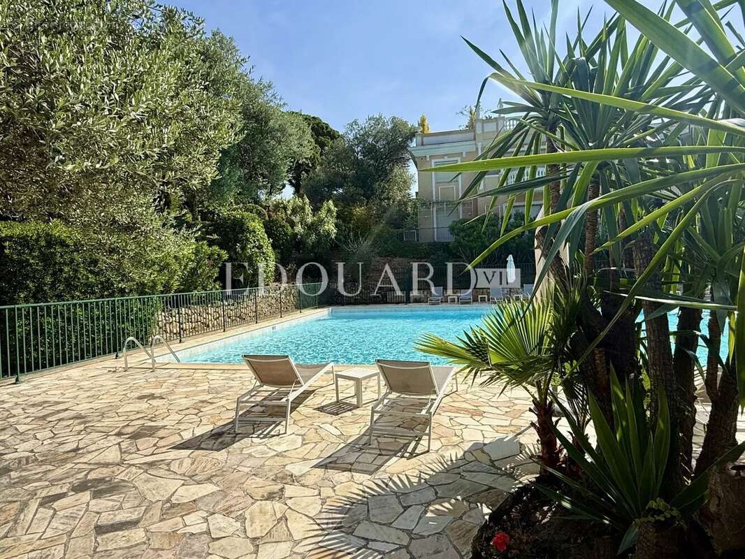 Appartement à ROQUEBRUNE-CAP-MARTIN