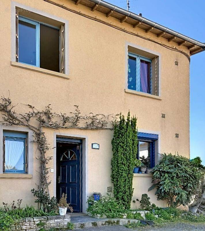 Maison à YZEURE