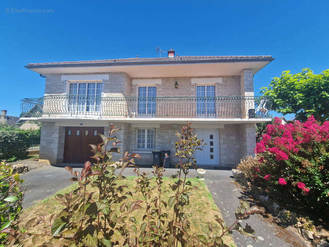 Maison à MANSAC