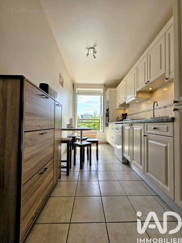 Photo 1 - Appartement à MAGNY-LE-HONGRE