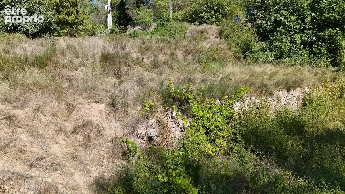 Opportunité Rare à Carcès : Terrain à Bâtir de 1 000 m2 - photo 9