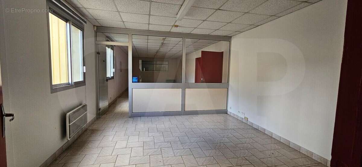 Autre à SAINT-JACQUES-DE-LA-LANDE