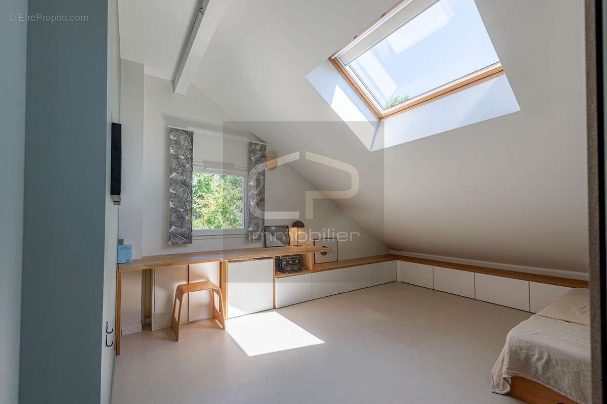 Villa contemporaine d'exception à Bluffy  Vue lac d'Annecy  Élégance, prestations haut de gamme et environnement privilégié - photo 14