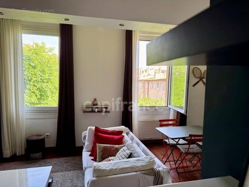 Appartement à MARSEILLE-6E