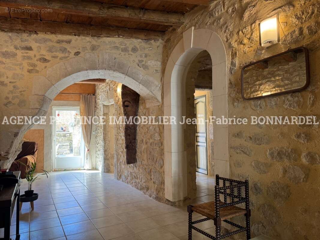 Maison à BOLLENE