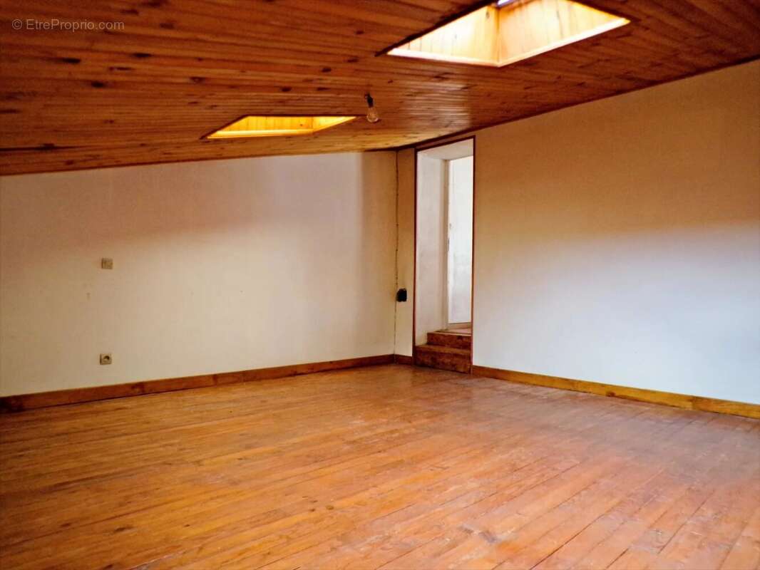 maison de village en pierre - photo 11