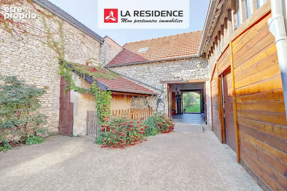 Maison 174 m² à Fontenay-Mauvoisin  - photo 6