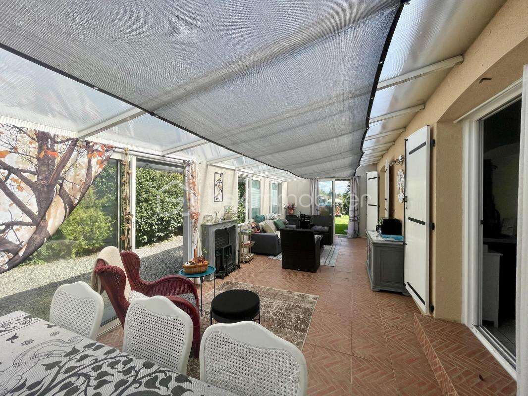 Maison à LE PALAIS-SUR-VIENNE