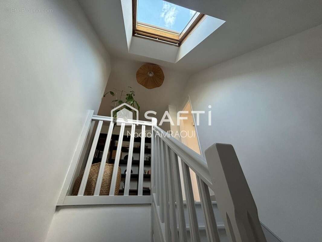 Photo 9 - Maison à SAINT-AVE