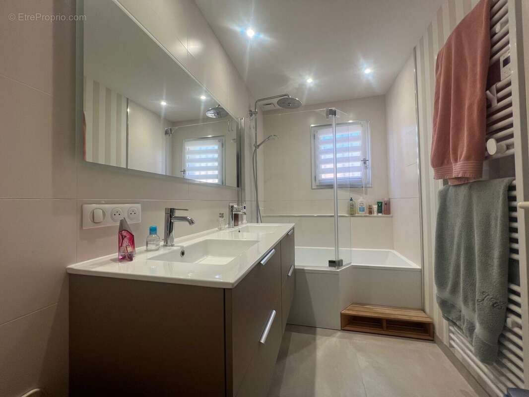 Maison à MIGNALOUX-BEAUVOIR