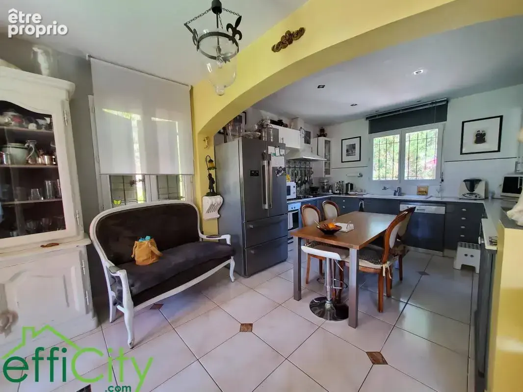 Maison 5 pièces 135 m² à vendre à Cotignac (83570) - photo 10