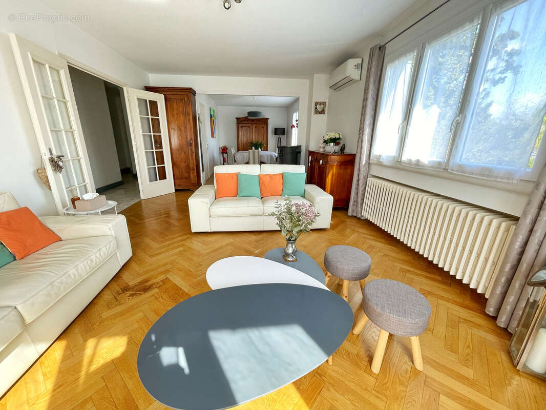 Maison à OULLINS
