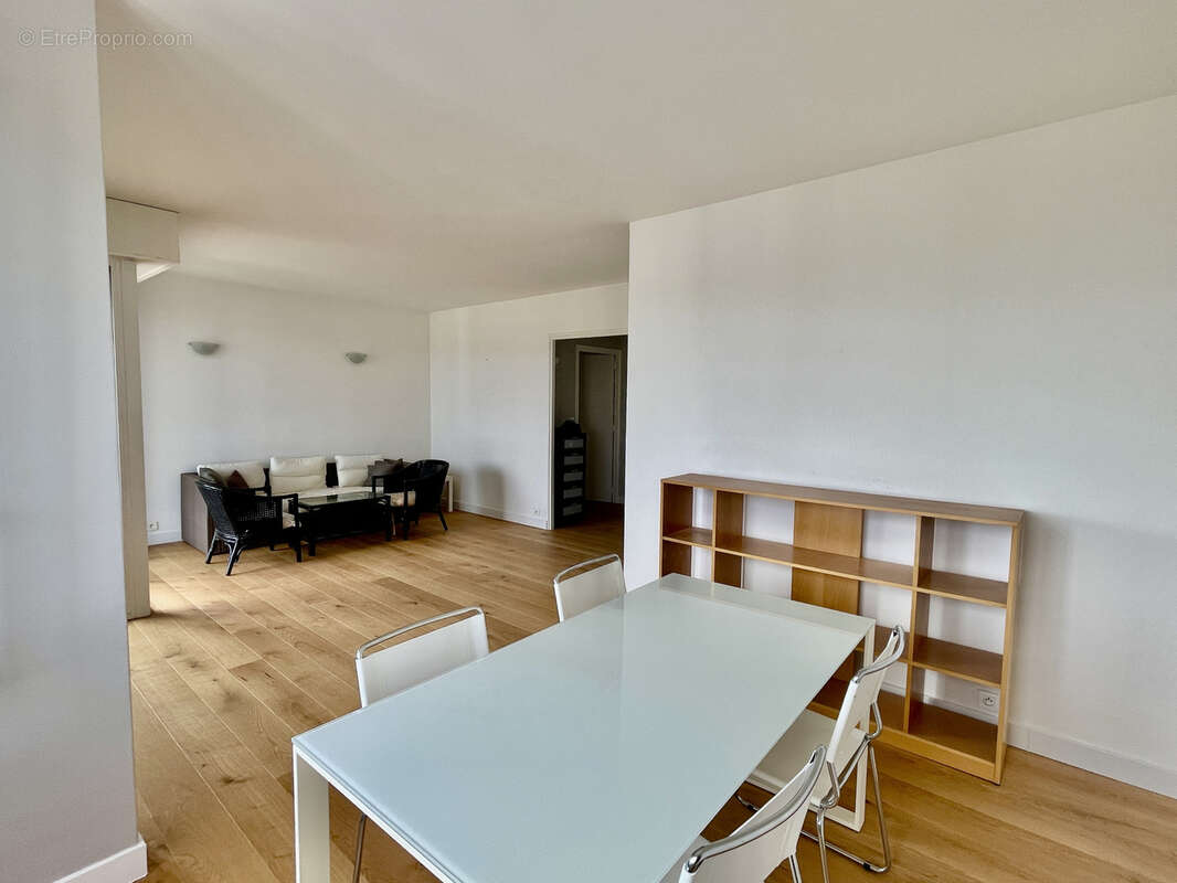 Appartement à FERNEY-VOLTAIRE