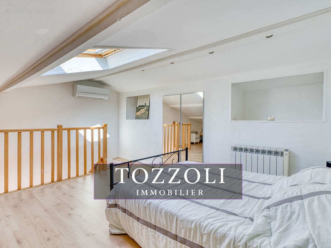 Maison à SAINT-QUENTIN-FALLAVIER