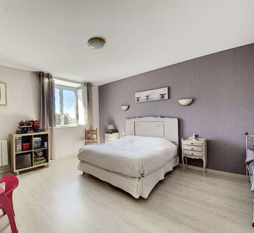 Maison à LOUVIGNE-DU-DESERT