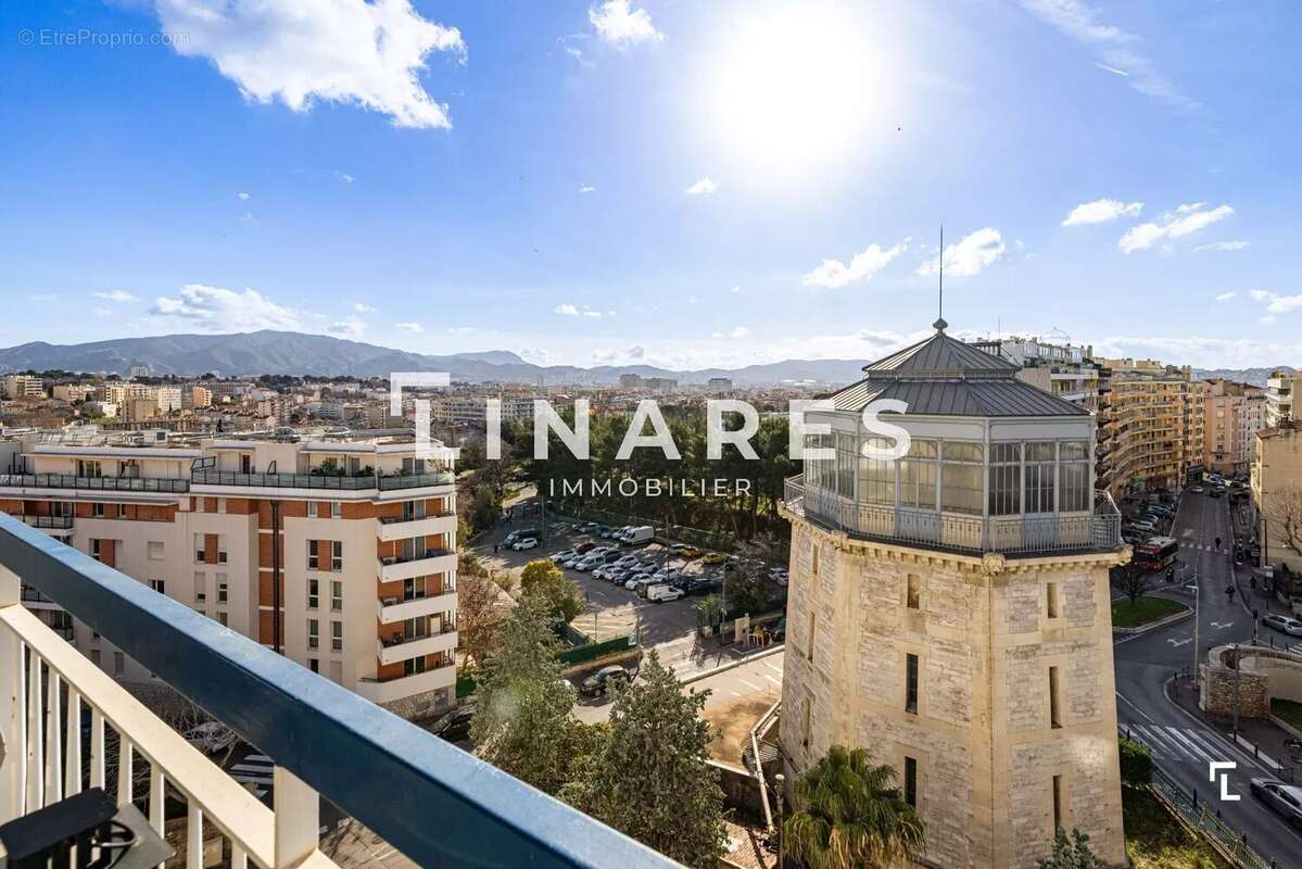 Appartement à MARSEILLE-4E