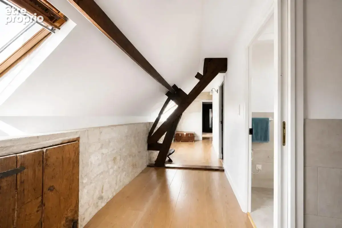 Maison de caractère en pierre - 190 m² - 4 chambres - Jardin - photo 5
