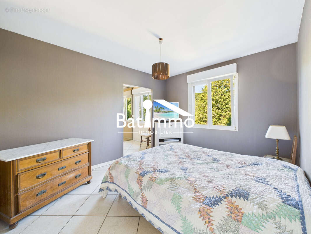 Maison à ARS-SUR-MOSELLE