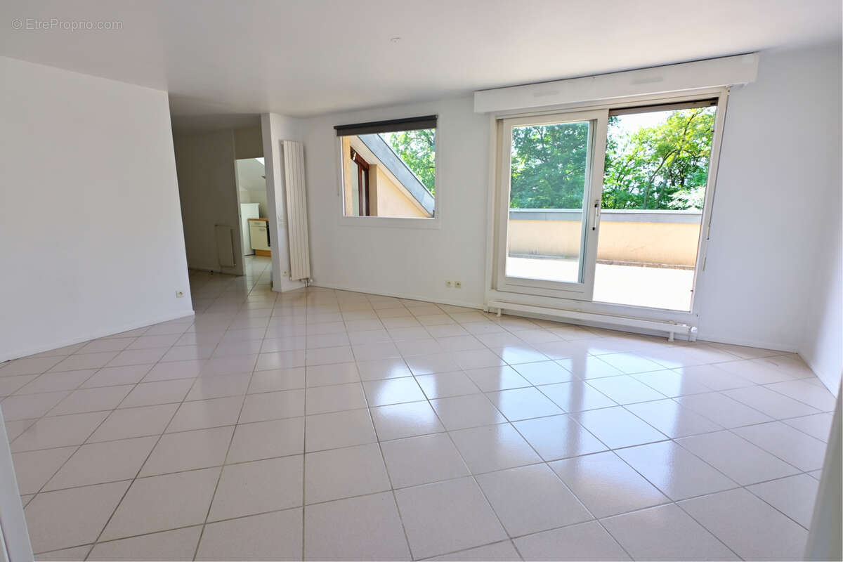 Appartement à MEYLAN