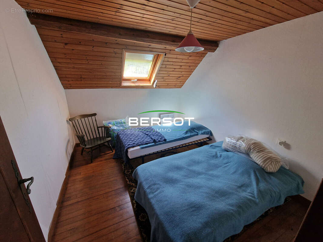 Maison à ROUGEMONTOT